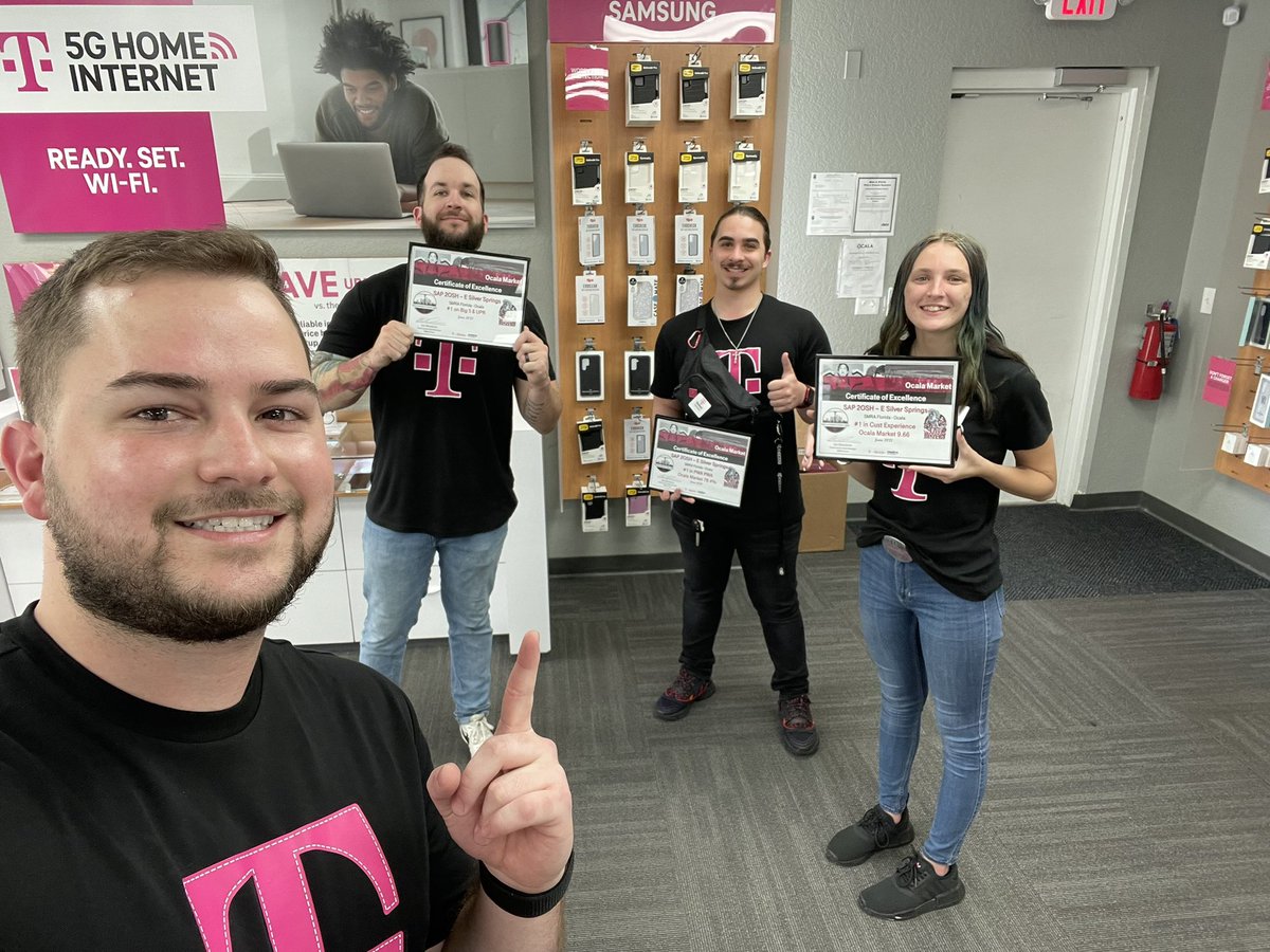 Had an awesome time recognizing our Connectivity Source team @ East Silver Springs for their All-Star performance in June 🎉 #1 in Experience, PWA, and overall UPR!🏆 Excited to see their continued growth in Q3 💪🏼 #OGNext #GoGrowWin