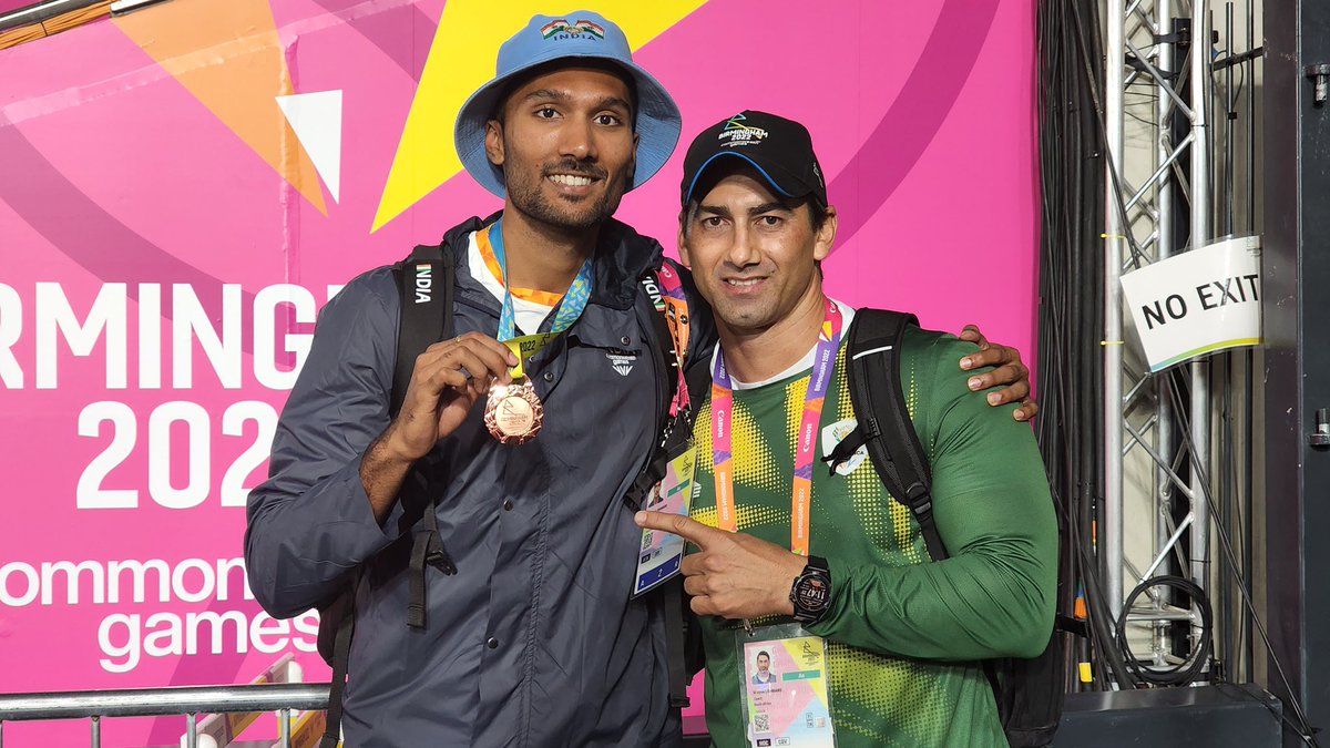 After a grueling month of ups and downs due to unnecessary chaos surrounding TJ getting to #CommonwealthGames2022, he takes home the 🥉! Super proud of this man! #thebeastneverstops <a href="/TejaswinShankar/">Tejaswin Shankar (TJ)</a>