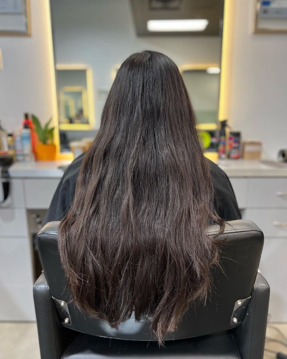 Beautiful Brunette Balayage by Leanna at SalonX Hair Lounge in Las Vegas. 
#SalonXHairLounge #HairSalon #SalonX  #Hair #BestOfLasVegas #summerlin #balayage #hairtransformation #brunette #brunettebalayage