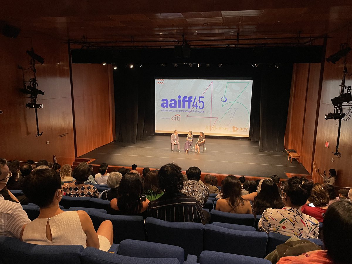 aaaricuny's tweet photo. Q&A moderated by @tihuachang with co-director Julie Ha & co-producer Su Kim of the doc ‘Free Chol Soo Lee’ at 45th Asian American International Film Festival. #cholsoolee #freecholsoolee #documentary #asianamericanfilm #asianamericanactivism #aaiff #aaiff45 @AsianCineVision https://t.co/HrCqlDOstC