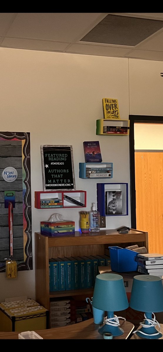 Mrs. Robinson Is Reading tweet media