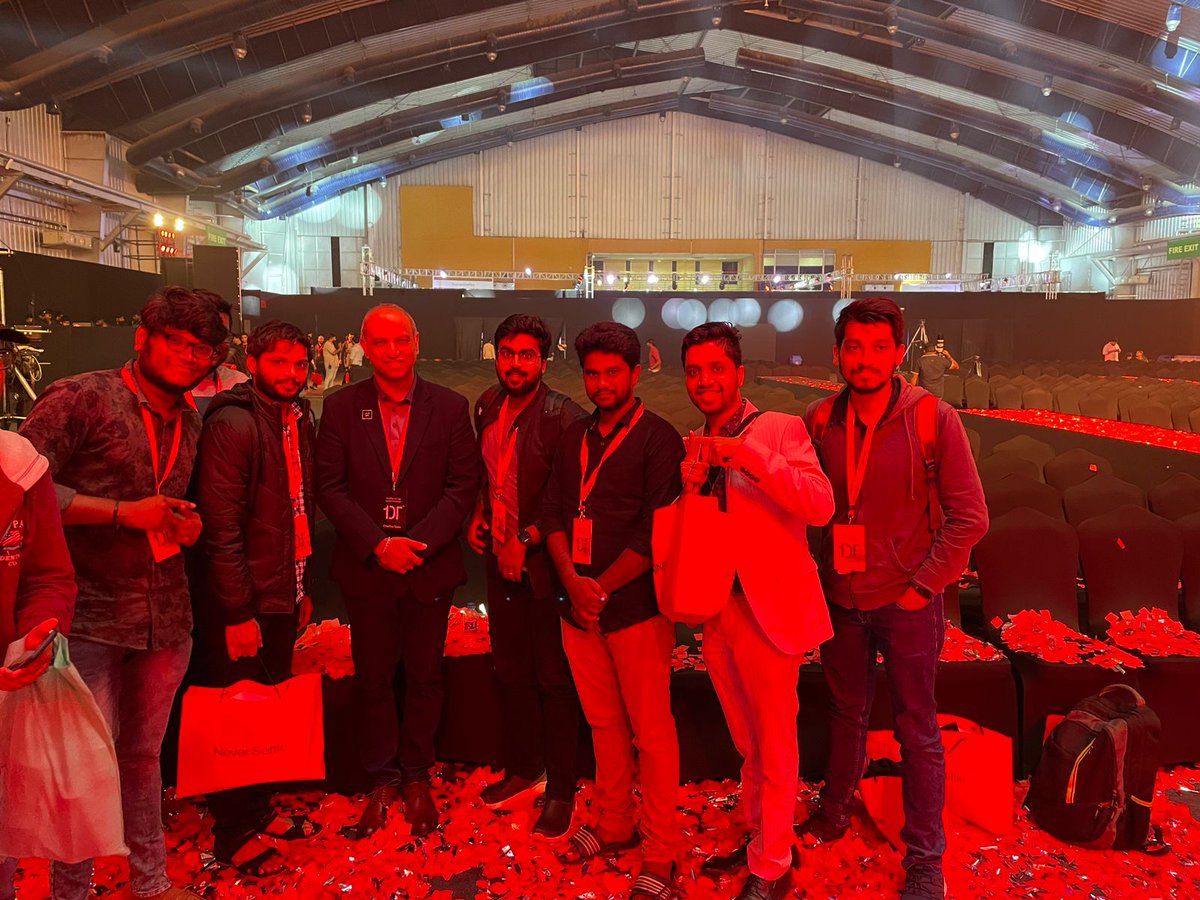 Anilkumar2742's tweet photo. @OnePlus_IN #OnePlus10T this is great opportunity to meet you sir 
Heavy rainfall but my happiness is so high after see this premiere
 @iamprasadtech @Gaddamvaasu @TechFactsRafee https://t.co/wg7wodiYZO