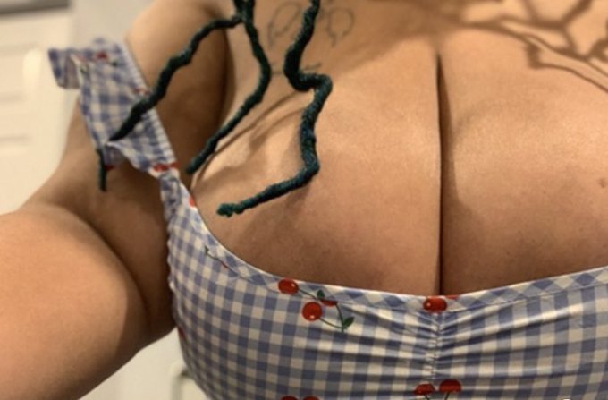 Mistrexx Satarius (They/ Them)’s pics and videos