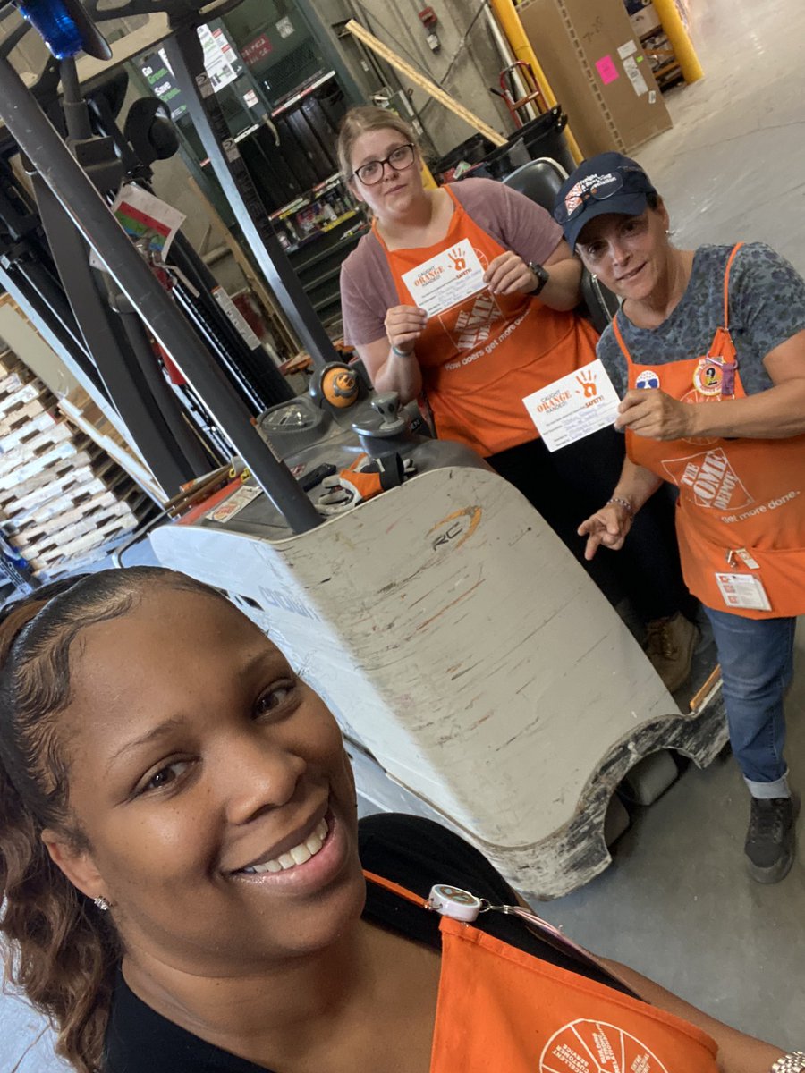 Lisa OASM 🧡 (@leconte24lisa) on Twitter photo #CaughtOrangeHanded Great job to Devin and Michelle👏🏾👏🏾 in Receiving always following the zone of safety keep up the great job ladies🥳🥳<a href="/howardhafkin/">Howard Hafkin</a> <a href="/DawnOsorio/">Dawn Vanterpool</a> <a href="/FrancescaHD36/">Francesca Costantino</a> #CaughtOrangeHanded Great job to Devin and Michelle👏🏾👏🏾 in Receiving always following the zone of safety keep up the great job ladies🥳🥳<a href="/howardhafkin/">Howard Hafkin</a> <a href="/DawnOsorio/">Dawn Vanterpool</a> <a href="/FrancescaHD36/">Francesca Costantino</a>