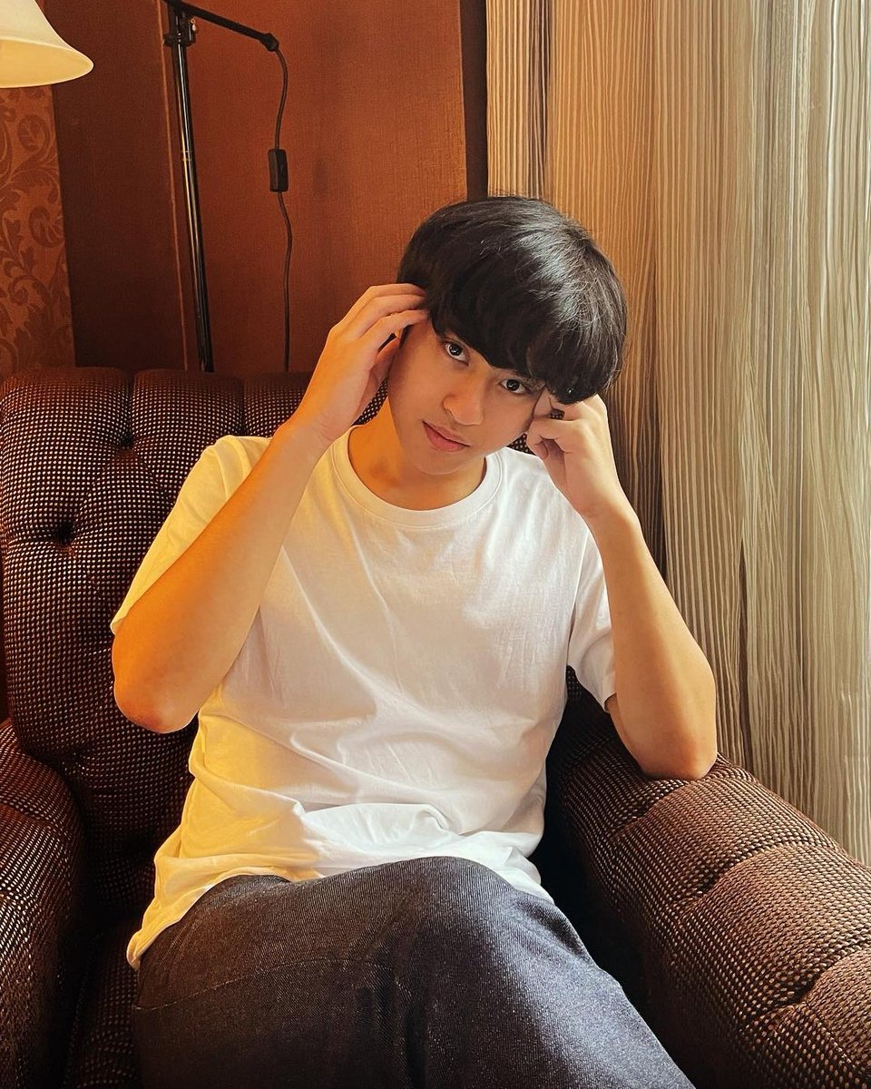 hubboyslove's tweet photo. Hoje é aniversário do Barcode! 🥳

O ator de #KinnPorcheTheSeries está completando 18 anos de idade! Parabéns! #BDBarcodeTin18th @BarcodeTin https://t.co/qk2cMdk24I