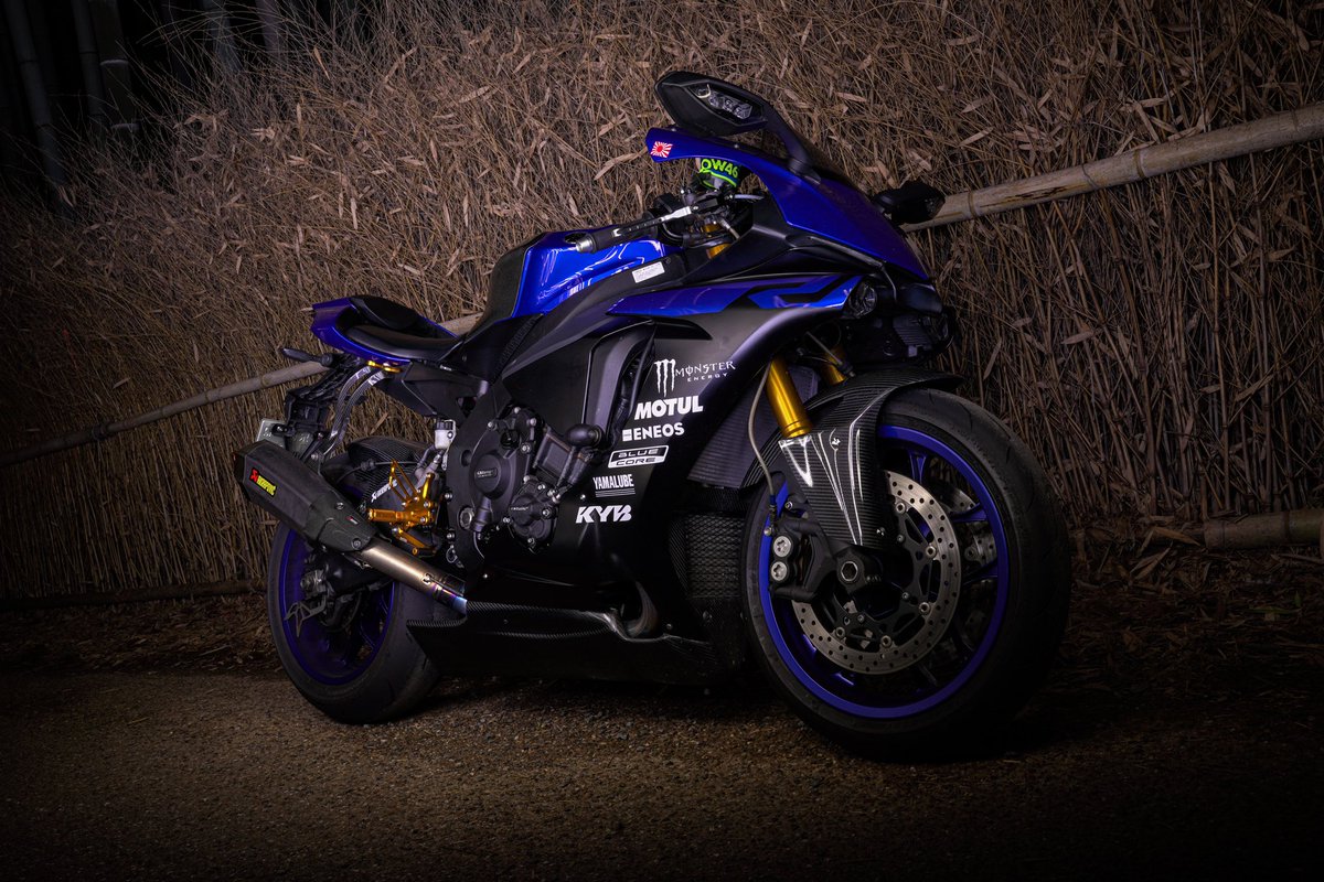 R6_SAMMY's tweet photo. 誕生日やしやってみた。
名前 :SAM
性別 :漢
年齢 :23
居住 :京都
身長 :181
車種 :WR250X、EXC250TPI、YZFR1
すき :スニーカー、キャンプ、カメラ
一言 :モトクロス、林道、ツーリング行きましょう。
 #バイク乗りとして軽く自己紹介
#バイク乗りと繋がりたい
#モタード
#モタードしようぜ https://t.co/HWV50Mzgm8