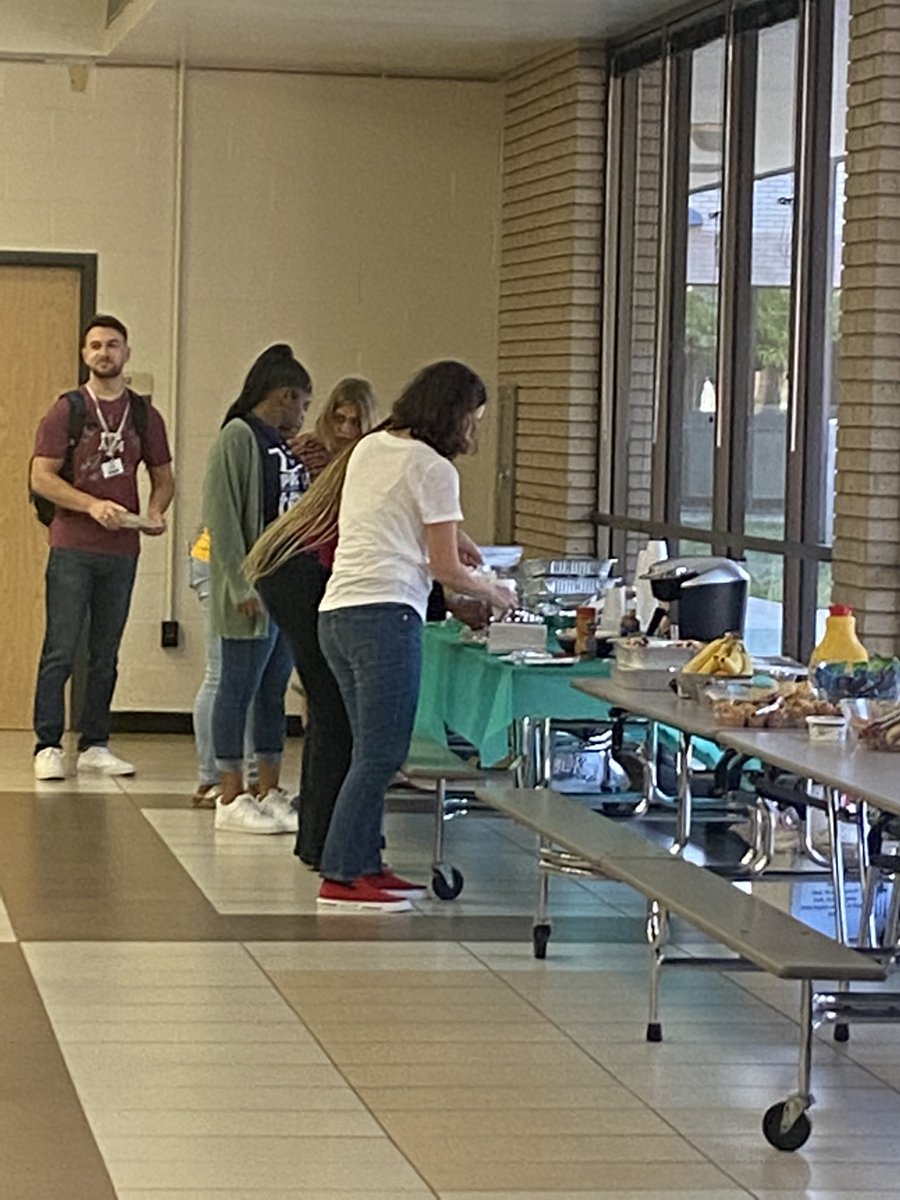AP_MrsBaez's tweet photo. Welcome back NMS Knights @NorthbrookMS  working together to close the gap and keeping literacy and numeracy our goal. We GOT This!                @SBISD @brhillgroup https://t.co/mPHRauzDO7