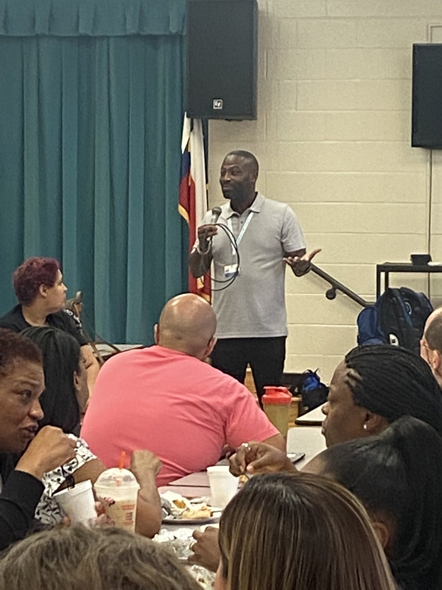 AP_MrsBaez's tweet photo. Welcome back NMS Knights @NorthbrookMS  working together to close the gap and keeping literacy and numeracy our goal. We GOT This!                @SBISD @brhillgroup https://t.co/mPHRauzDO7