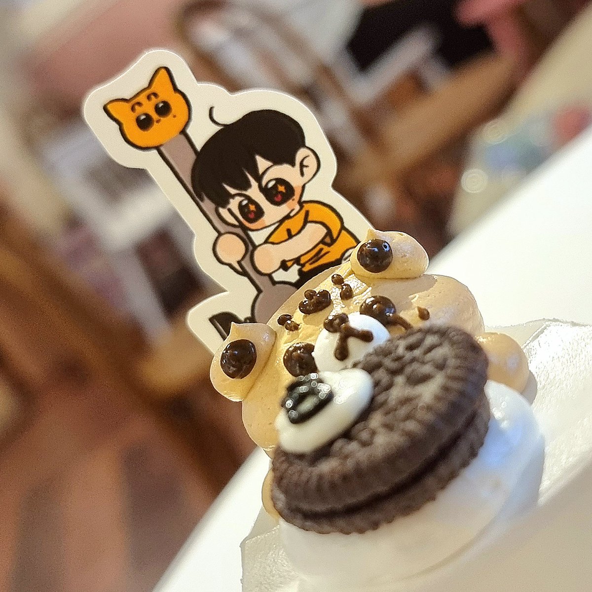 이름을 비워드릴 수도 있습니다 tweet media