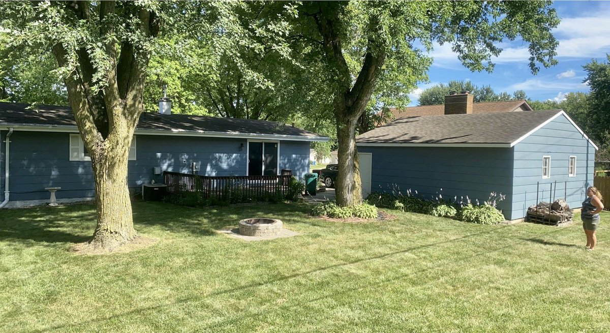 Benjaminandera's tweet image. So excited to finally own my own home with @daph_andera 🏡🏡