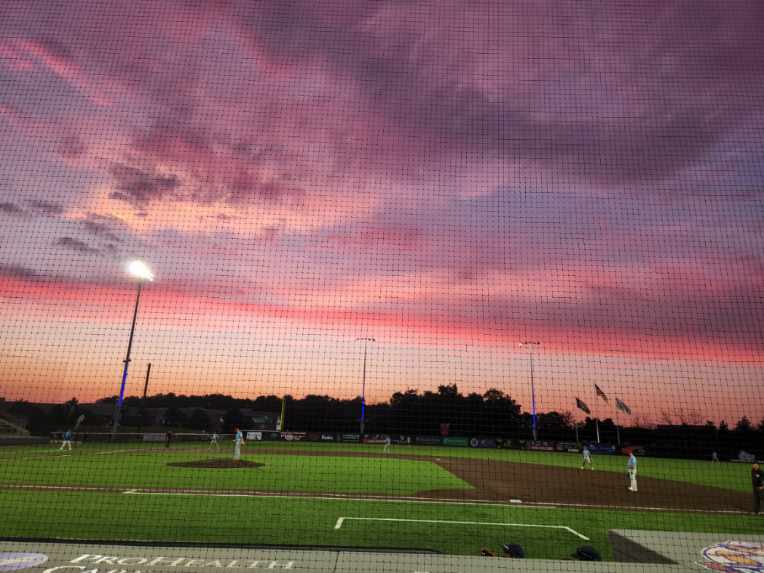 Beautiful night for baseball at Wisconsin Brewing Co. Park.  <a href="/DockHounds/">Lake Country DockHounds</a>