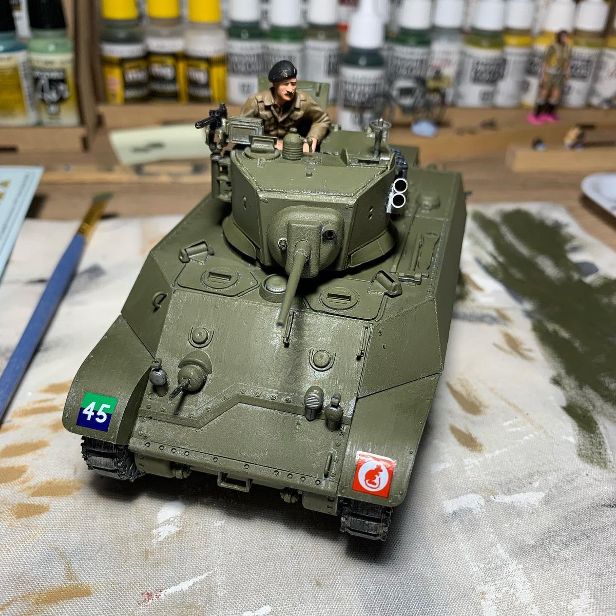 Neil_Seward1's tweet photo. Almost finished. A reconnaissance M3A3 Stuart of the 8th Kings Royal Irish Hussars, 7th Armoured Division - the famous Desert Rats. Just need to touch up a few details and weather her and sheโll be finished.
#royalirishhussars #desertrats #7tharmoureddivision #stuarttank #diorama https://t.co/ulW7k0p4np
