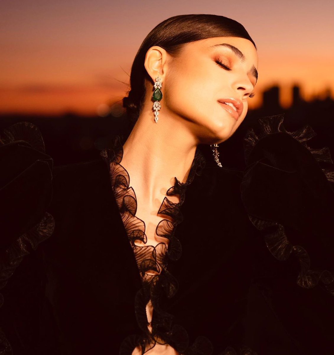 🌍🚨.<a href="/SofiaCarson/">Sofia Carson</a>'s "Come Back Home" (from "Purple Hearts") is entry in TOP10 Worldwilde Itunes Song Chart at #8 (+6) surpassing <a href="/Sia/">sia</a>'s "Unstoppable" !

- It's the FIRST entry in Sofia's carrer !