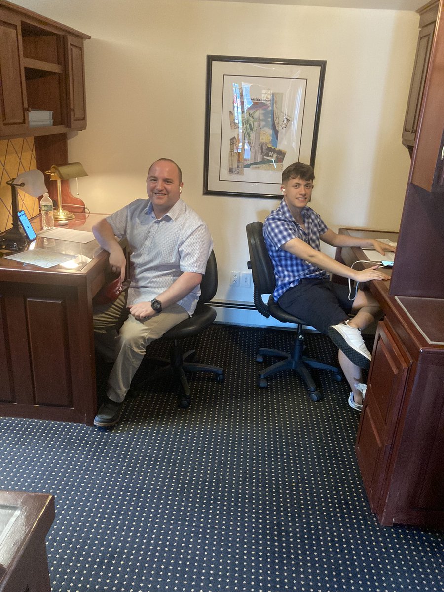 MarcForUsNY's tweet photo. We’re phone banking for @marcmolinaro and @Sueserino4ny today in Hyde Park, getting the word out about the August 23rd Special Election! 

Many thanks to out awesome volunteers 👏 https://t.co/5rlshFItjl