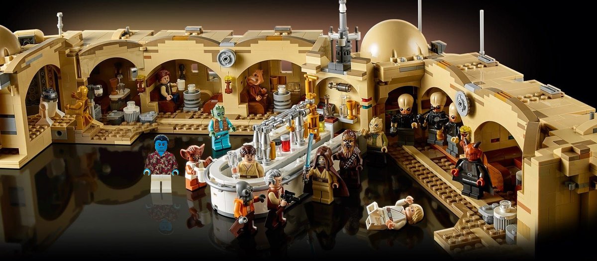 TygenDoughtryss's tweet photo. // To defeat a cocktail
you better be on vacation! 🌴 🍸 

#StarWars #LegoSummerVacation #Thrawn #MosEisley #SWAG77 #SurferThrawn https://t.co/Q0Et4F9Y5W