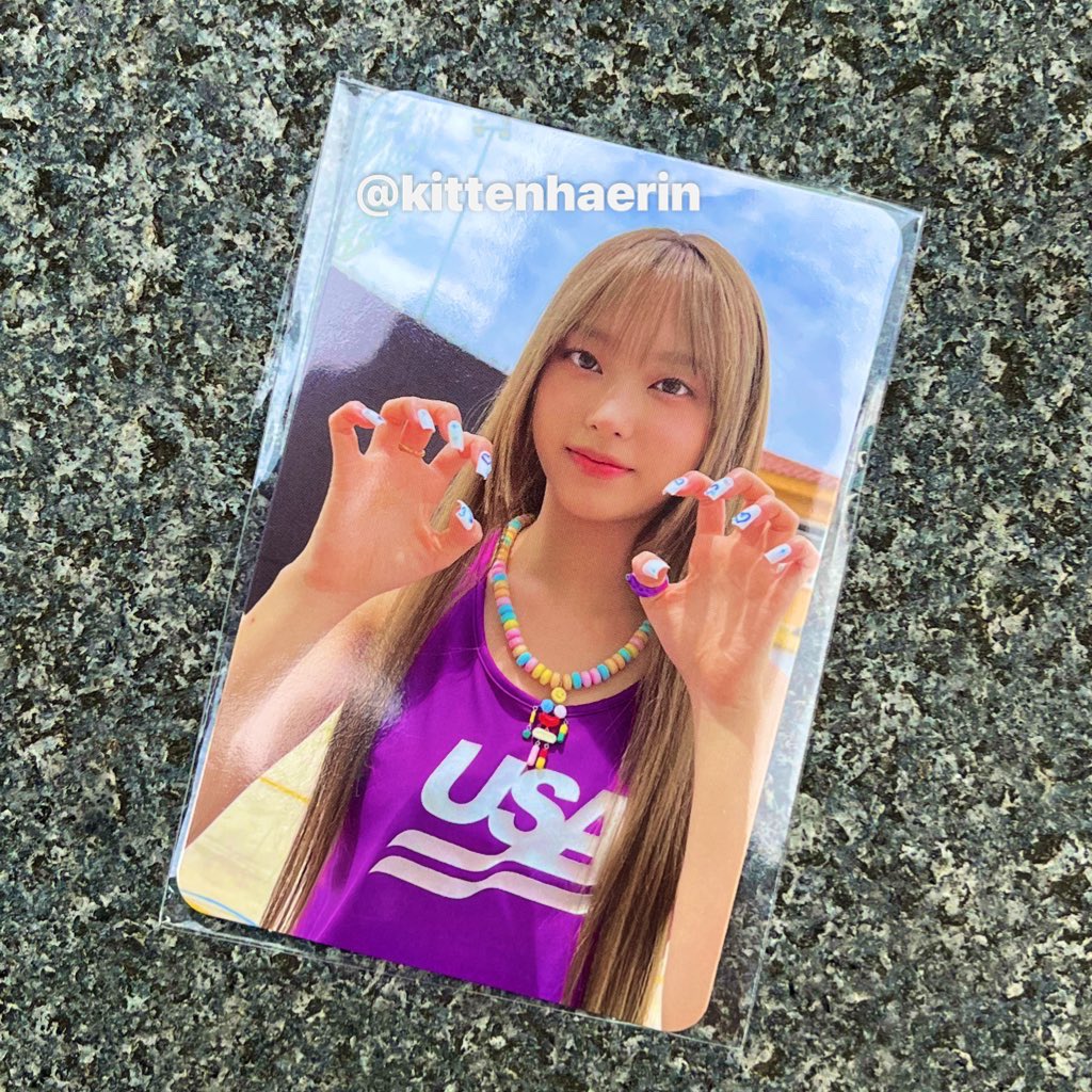 kittenhaerin's tweet photo. 뉴진스 해린 엠카 공방 첫 포카 갓기 사랑해 https://t.co/S2h4ODCWAs