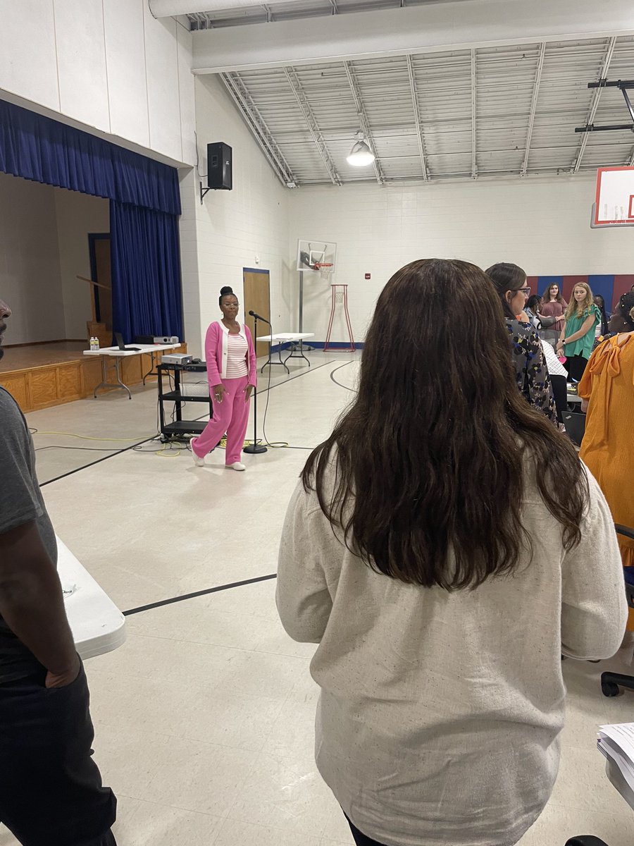 Azure Wells tweet media