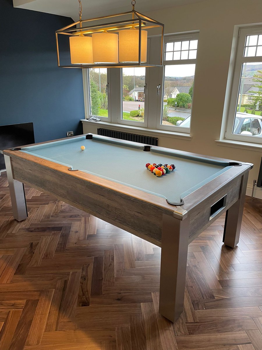 FunkyMunkyPool's tweet image. The FMF tournament table...built by players for players..undoubtedly the best table on the market..and it looks good...😛😛