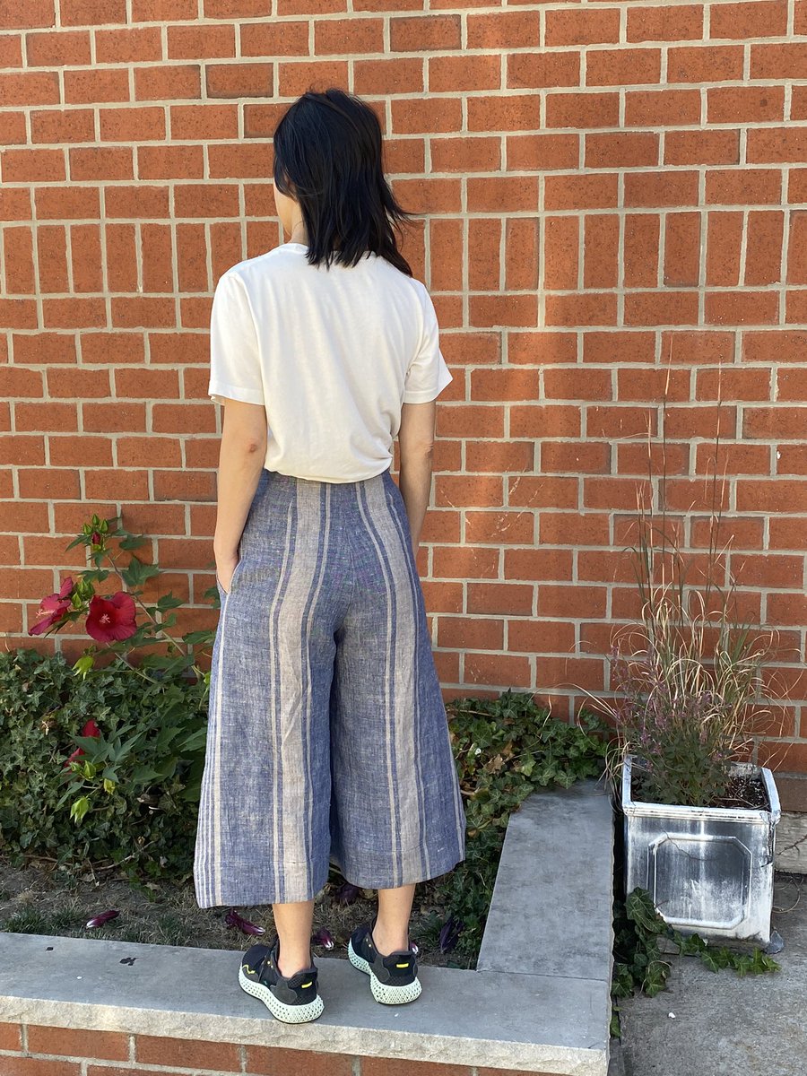 winkworthbklyn's tweet photo. Angie!!
Reluctant and fantastic model with her new pair of linen stripey gauchos-
@birdcollective
Check out her birding t-shirt, lots of birding goods available over on her IG!
#linen #linenstripe #linenstripey #linengauchos #singular #bluelinen
DM me if you want a pair- $175 https://t.co/tWU6iZttZf
