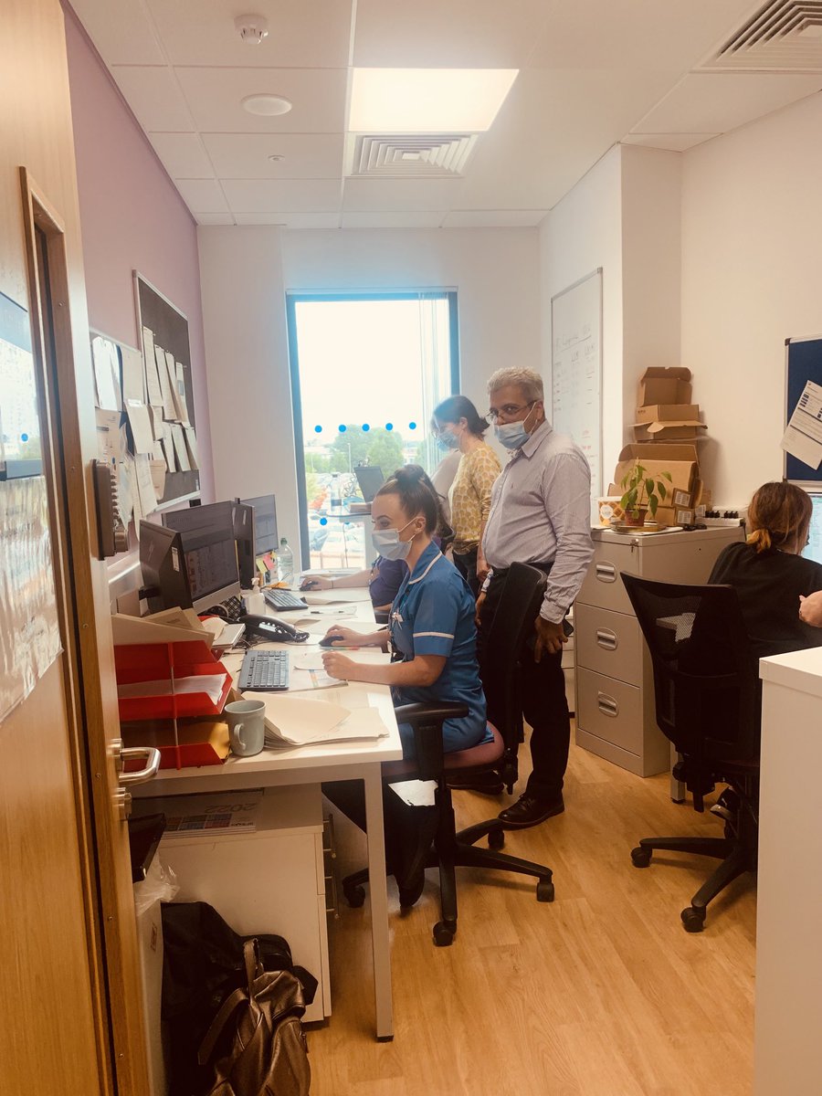 Cara_W_Afzal's tweet photo. Thank you ⁦⁩ for supporting the ED #CutOver this week. Once again you went above and beyond to demonstrate your commitment  to improved care ⁦@DocShariq⁩ ⁦@BeynonJennifer⁩ ⁦@ellshutt⁩ ⁦⁦@EmergencyDepar2⁩ ⁦@MFT_Hive⁩ Practice Makes Perfect! https://t.co/t60WifQz4O