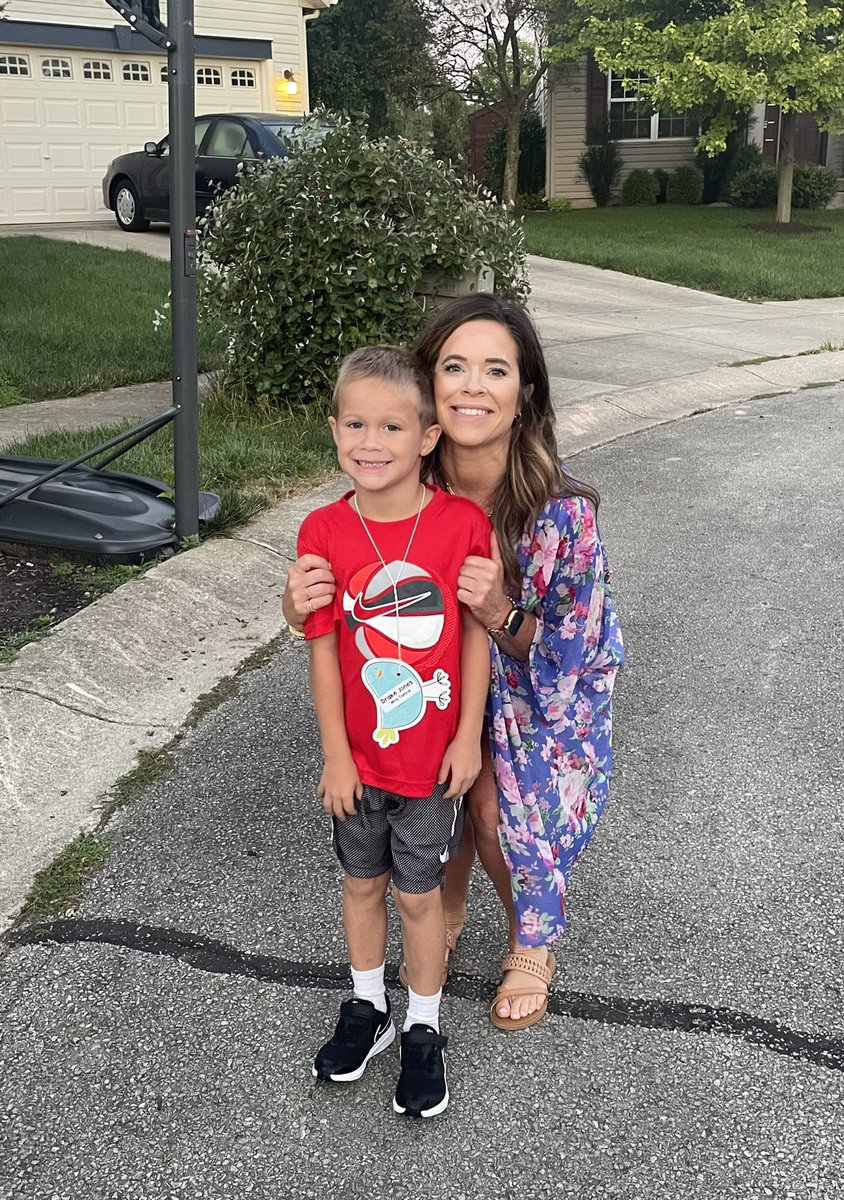 Mrs_SJones3's tweet photo. Love having both my boys with me this year!It sure does make it easier going back to school when you know that your kids are well cared for with the best staff ever! @FESTigersHSE #FESTigers #lovefirstteachsecond @HSESchools #kindergarten #fourthgrade https://t.co/qgB8AKIOPU