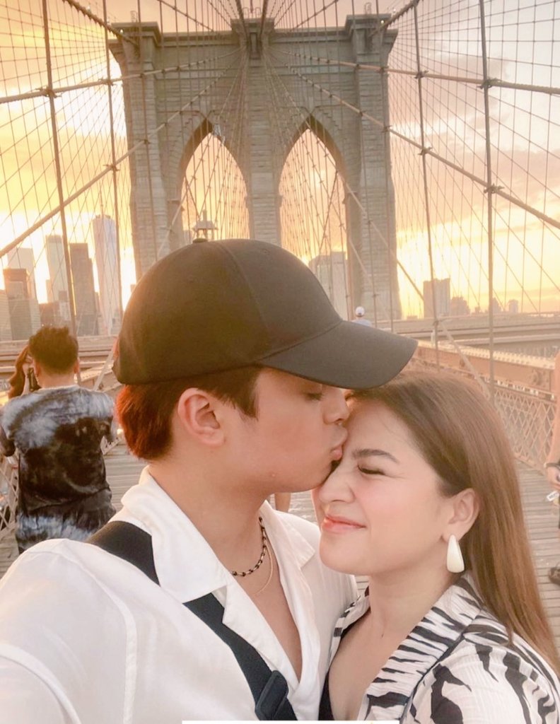 shutupguys1118's tweet photo. KD: "Those 13 years I'll make it up"
@alexailacad | #AlexaIlacad
@kdestrada_ | #KDEstrada
#KDLex #RunToMeFinaleConcert https://t.co/o1EG4f3O4D