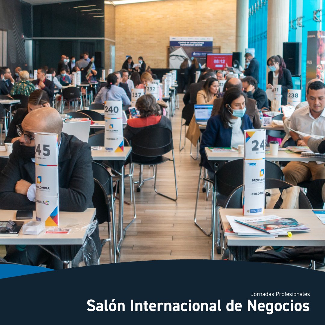 FILBogota's tweet photo. Las Jornadas Profesionales de la FILBo son espacios para generar nuevas oportunidades de negocios y de formación para todos los actores de la cadena del libro. 
En la #FILBo2022 editores, distribuidores y libreros se dieron cita para compartir sus experiencias. https://t.co/QIywdYURNT