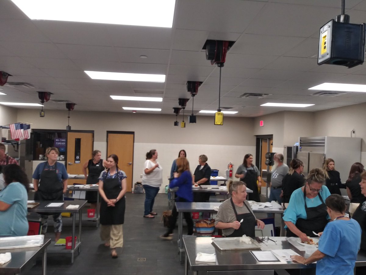 LISDHSCulinary's tweet photo. What a fun session of PD today with the best Teachers/Staff in the State! #BadgerNation #CulinaryFun https://t.co/66vu5pciYC