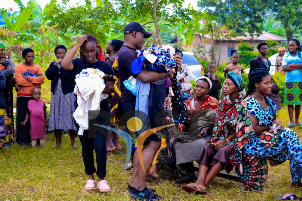 ROSTUganda's tweet photo. In celebration of one youth service Rost Uganda carried out a menstrual hygiene and health awareness run under the theme "end Menstrual stigma now" Big thanks to our  @JibuCo  and @RedcrossUganda  for making this day possible later in the day we visited some teenage mothers https://t.co/ydIsUpaD4z