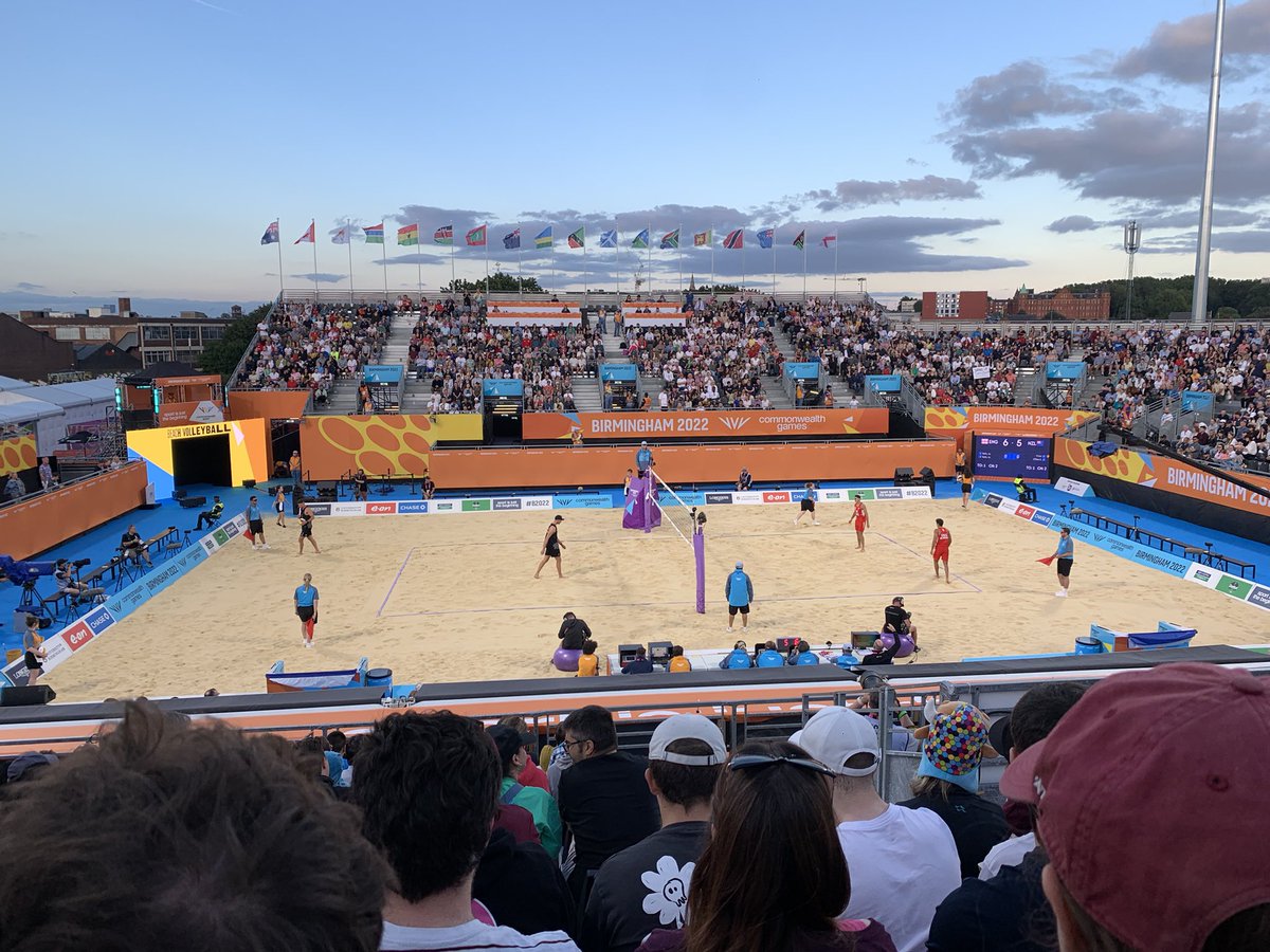 Glorious evening to get my steps up for #BSOLActive take in all that #B2022 has to offer, and soak up the brilliant atmosphere at Smithfield for Beach Volleyball   #BeBoldBeBham