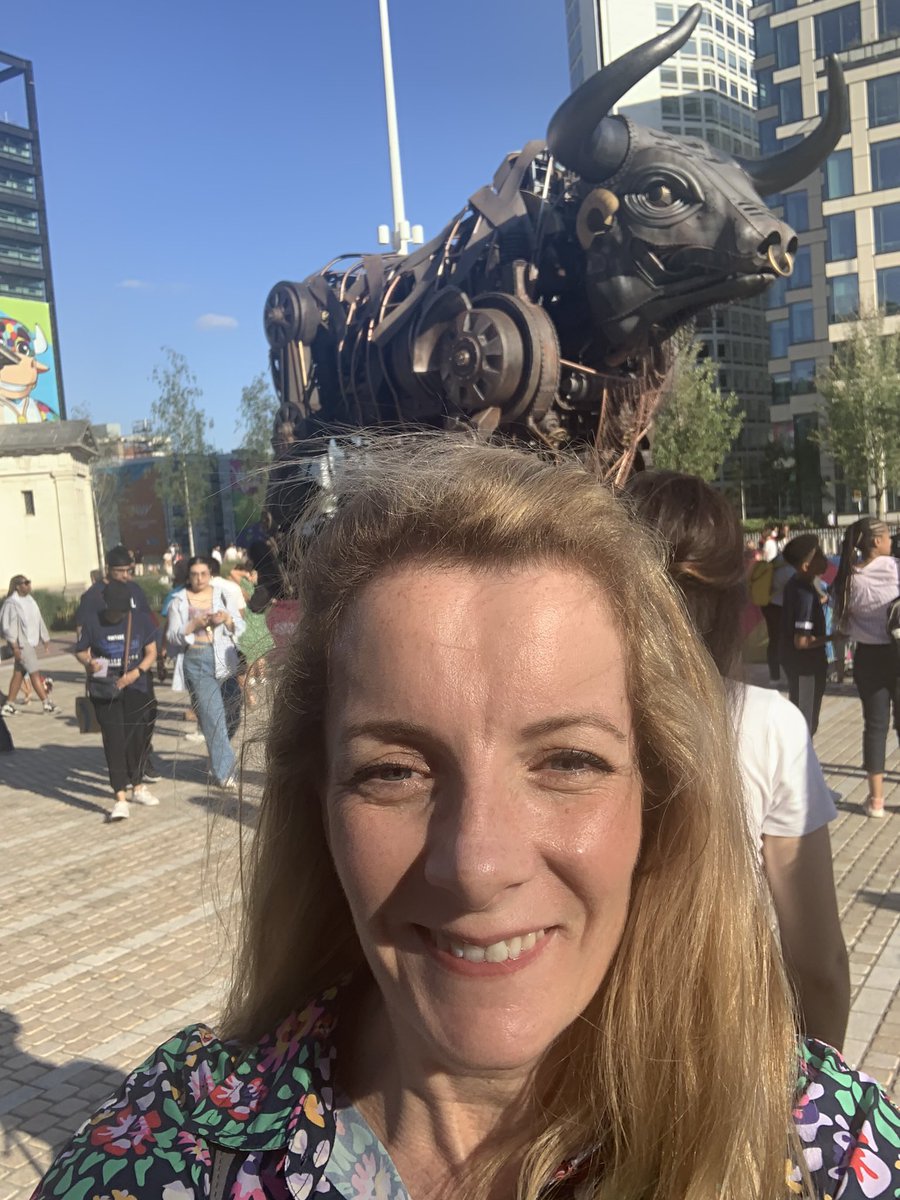 scottishstew's tweet photo. Glorious evening to get my steps up for #BSOLActive take in all that #B2022 has to offer, and soak up the brilliant atmosphere at Smithfield for Beach Volleyball   #BeBoldBeBham https://t.co/rEcCOHJGtJ