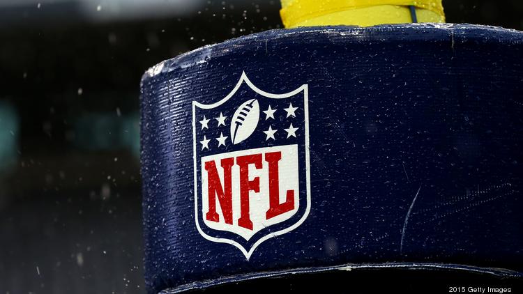 RSteelman4's tweet photo. @NFL has maintained a large demand for live attendance games

Season ticket renewals are at a 5 YEAR HIGH, and despite a raise in price, the league has already sold more season tickets in 2022 than it did in 2021 

Source: @SBJ https://t.co/w0tX7B4wUS