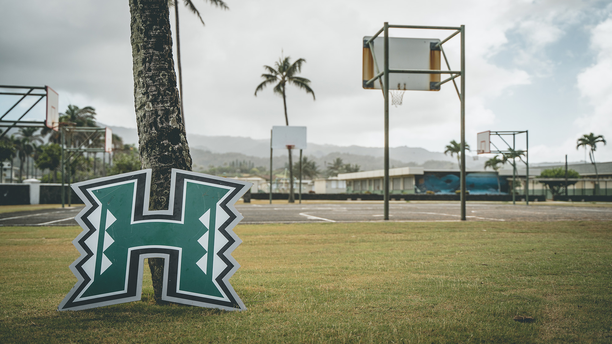 HAWAII BASKETBALL (HawaiiMBB) / Twitter