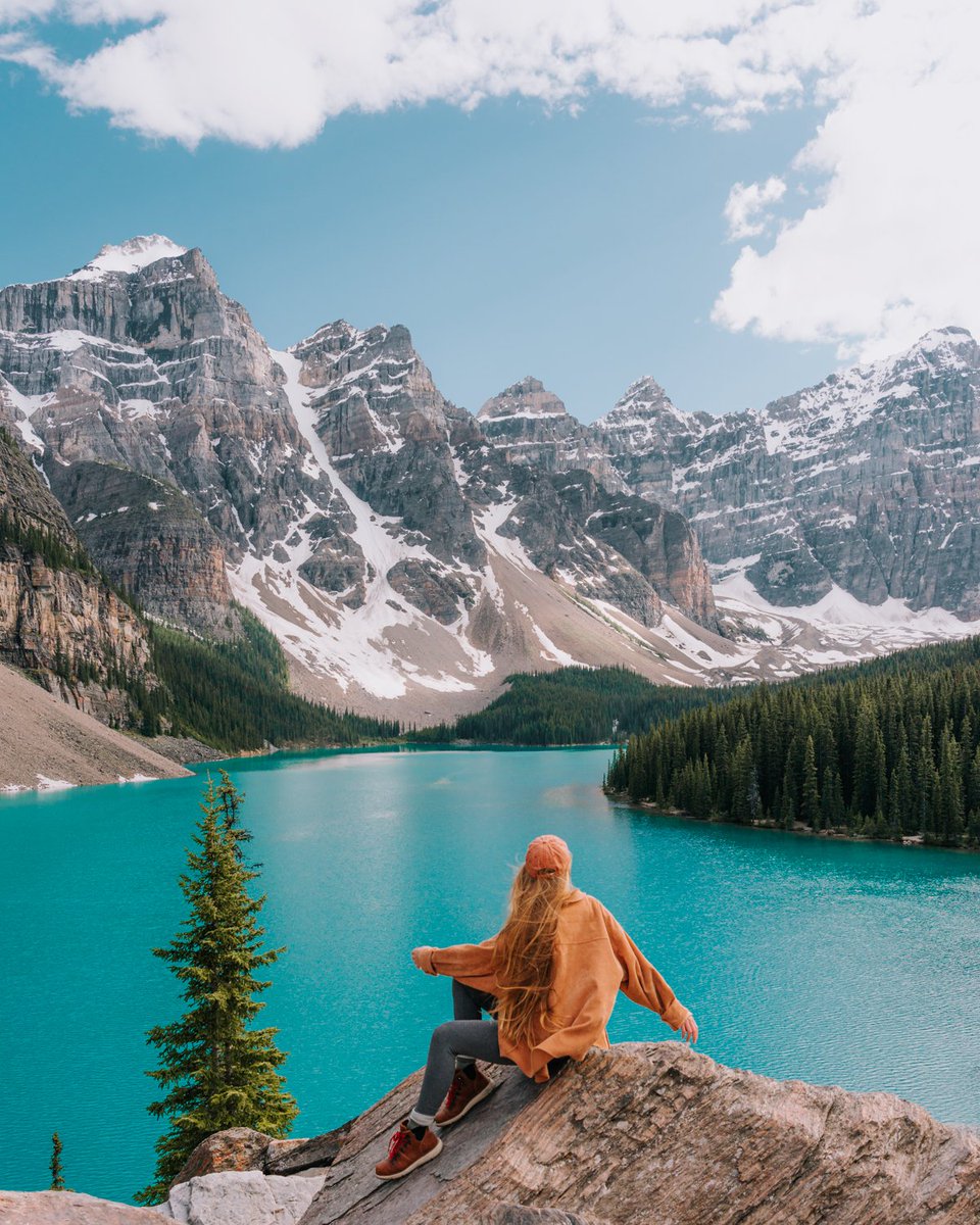 bucketlistbri's tweet photo. Planning a trip to #Banff this summer? Here are 25 summer activities to add to your bucket list 👇  https://t.co/JRxzPEkcr0 https://t.co/vo3oi743KW