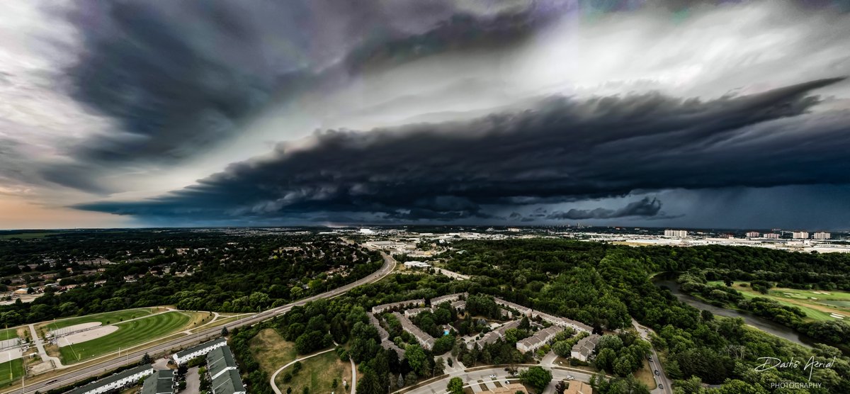 Supercell over Kitchener Ontario. Aerial View from my drone @weathernetwork @KMacTWN @StormhunterTWN @MurphTWN @environmentca @NatGeoPhotos @NatGeo @IWeatherON @CTVKitchener @CTVNews #onstorm #Supercell #ShareYourWeather #weathernetwork #natgeo @CTVLondon @LisaLaFlammeCTV