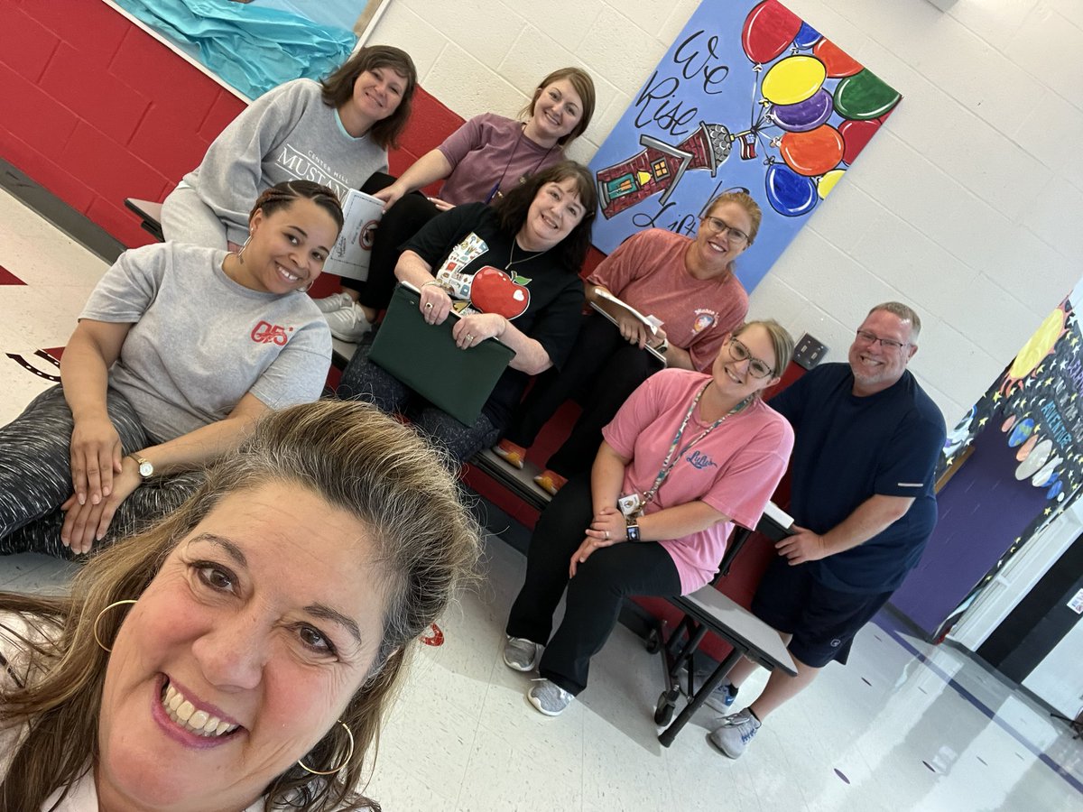 OES_Spotlight2's tweet photo. @DCS_Overpark #TeamDCS Team G https://t.co/UGmFES2x5L