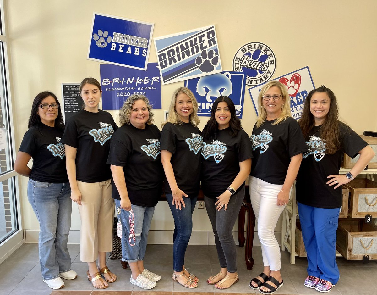 JeniaCortes's tweet photo. Our Office Team has grown since we welcomed our new bilingual department today! We are so happy to have this new addition to our campus! It is going to be a fun year! #BelievePlanoISD #Brinkerbearsbelieve https://t.co/gPKnIDeUUW
