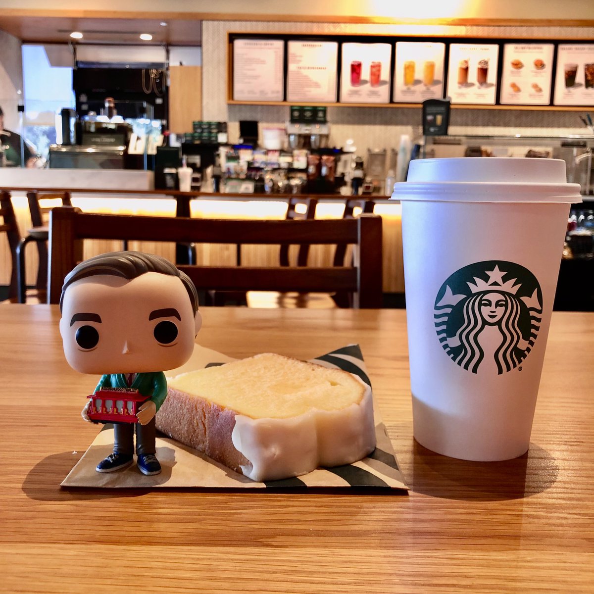 sparkplugcoach's tweet photo. Hi from Mr. Rogers and me (and coffee and lemon pound cake!) as we settle in to meet with tonight’s coaching clients at this delightful Starbucks this evening! #starbucks #sparkplugcoaching #mobileoffice #coffee #lemonpoundcake #MrRogers #coaching #loveoneanother https://t.co/5Nrt5ed09U