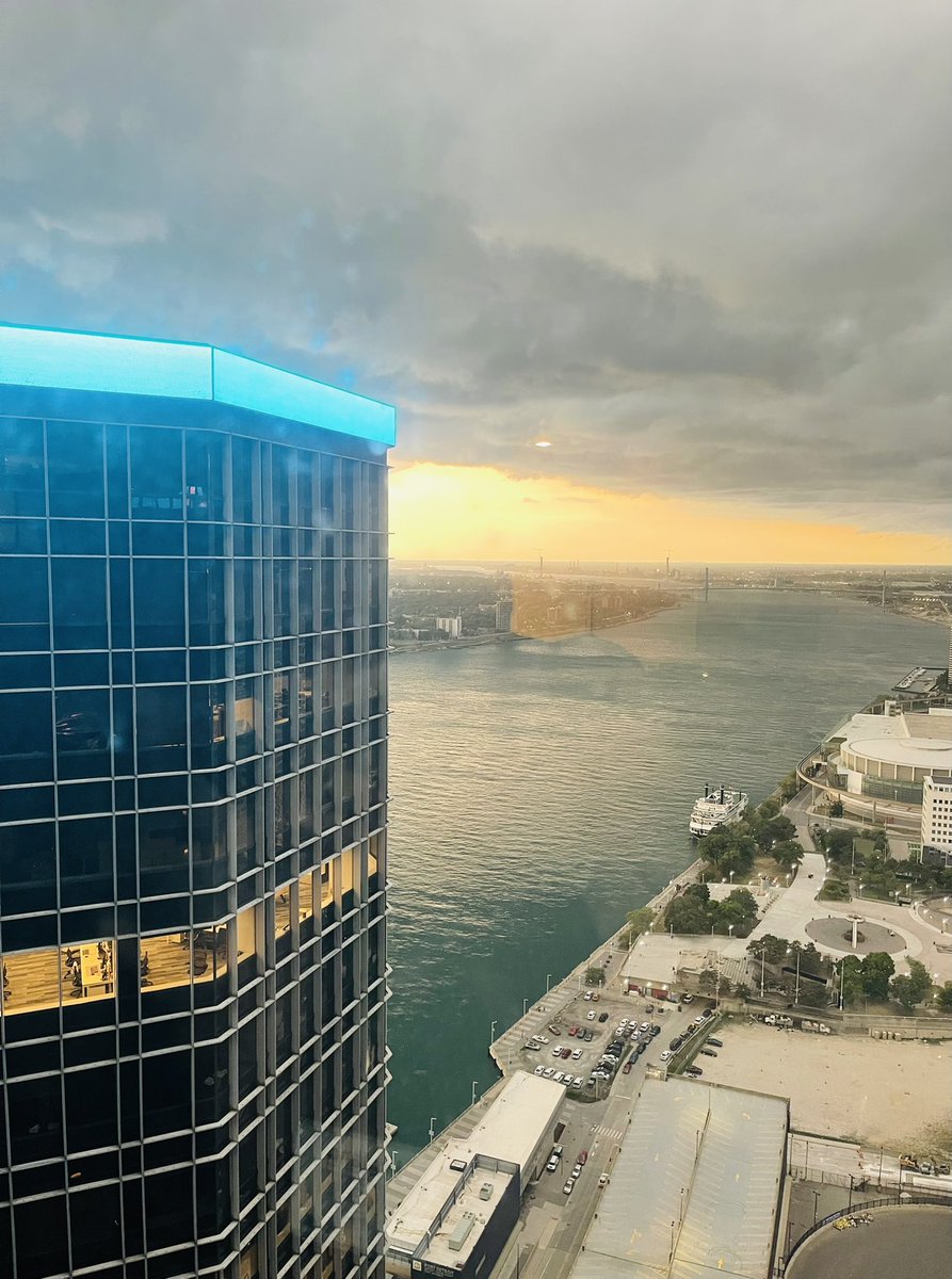 Miglena Sternadori tweet media