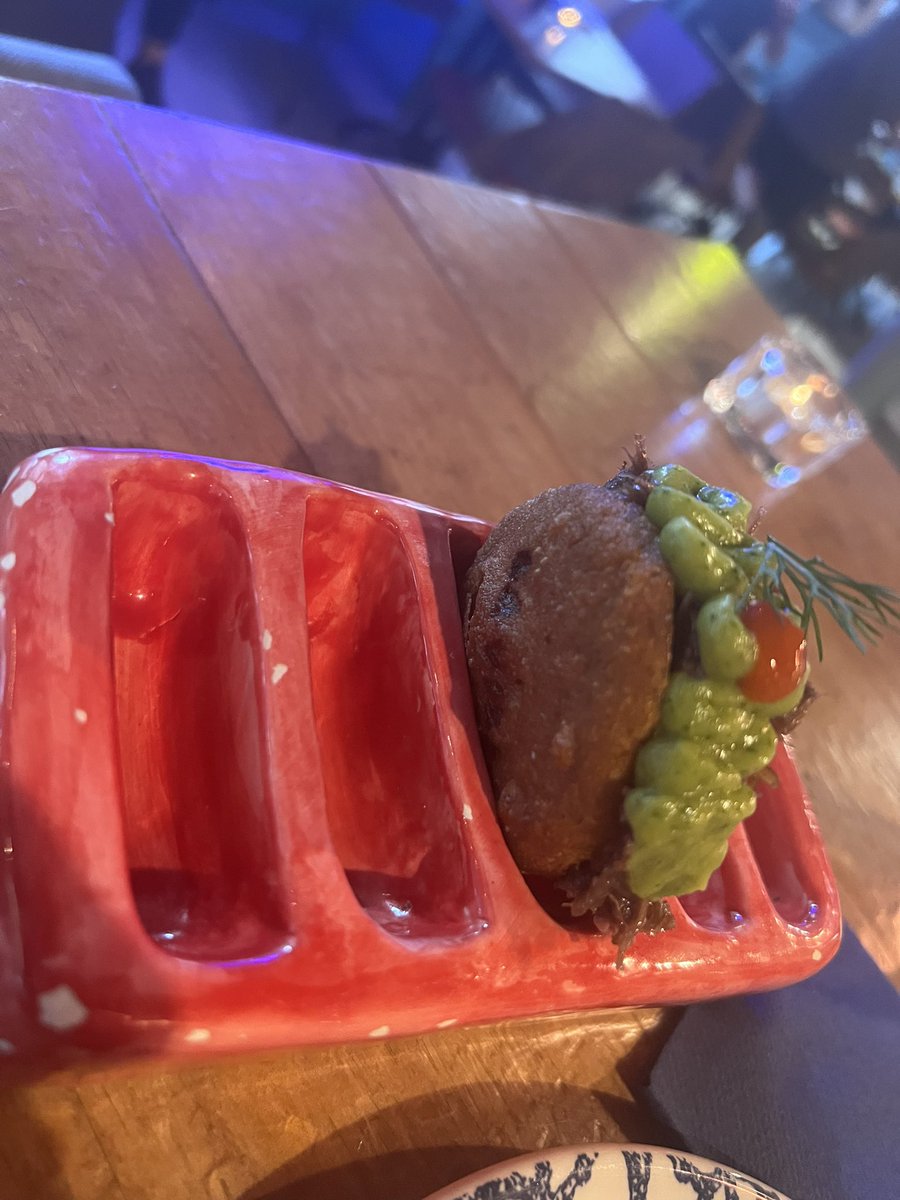 What's Eating DC tweet media