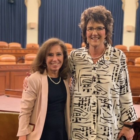 Changent tweet media