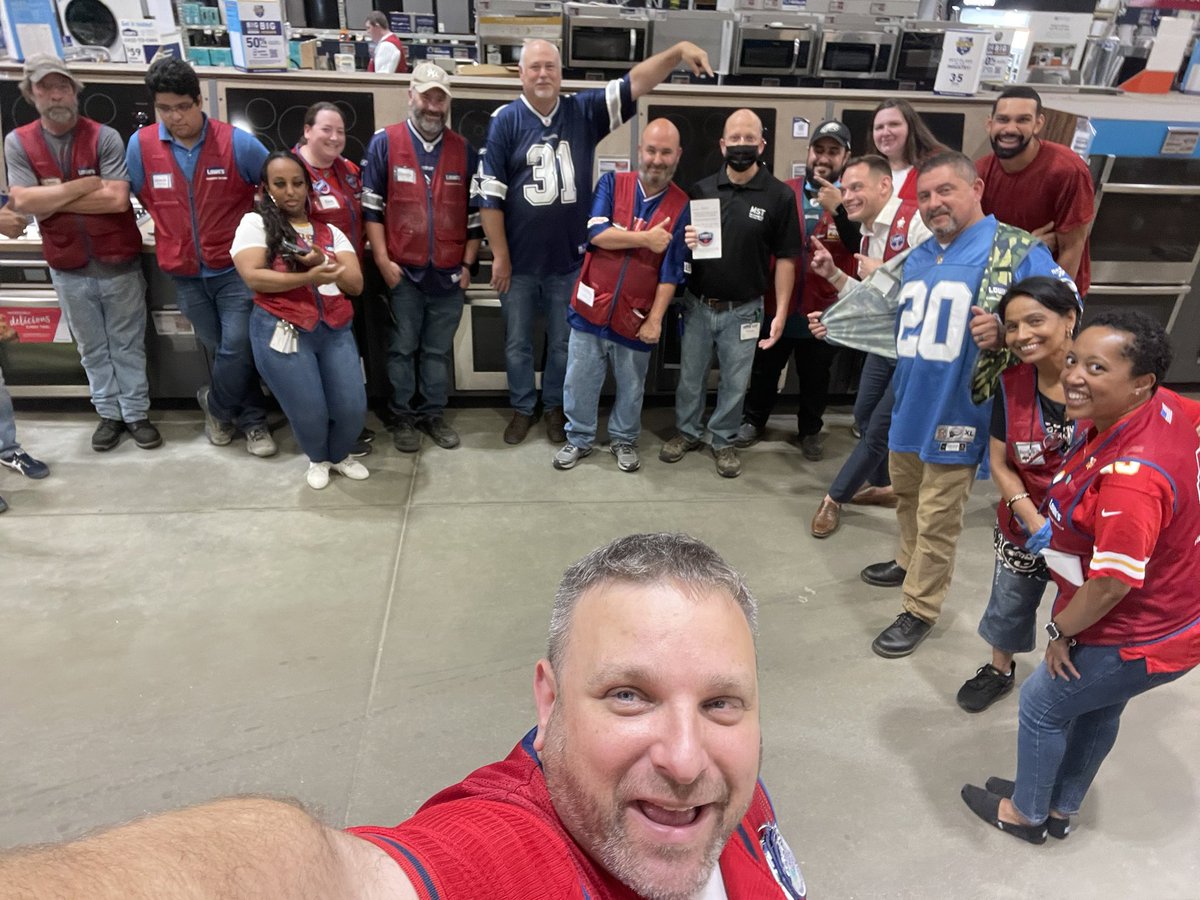 District 1290 team visited 1538 to spend time doing some training and Recognize the team. <a href="/JoshWilner/">Josh Wilner</a> <a href="/ChantillyLowes/">Lowe's of Chantilly, VA</a> <a href="/BenitoKomadina/">Benito.Komadina@Lowes</a> <a href="/BellAnyae/">Anyae Bell</a> <a href="/shuell_bill/">Bill Shuell</a> <a href="/ShuellWilliam/">William Shuell</a> <a href="/BlueBoxR1/">@BlueBoxR1</a>