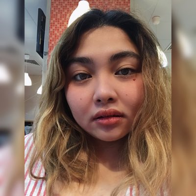 LoveRona's tweet photo. #NewProfilePic https://t.co/SmBXgzNAwg