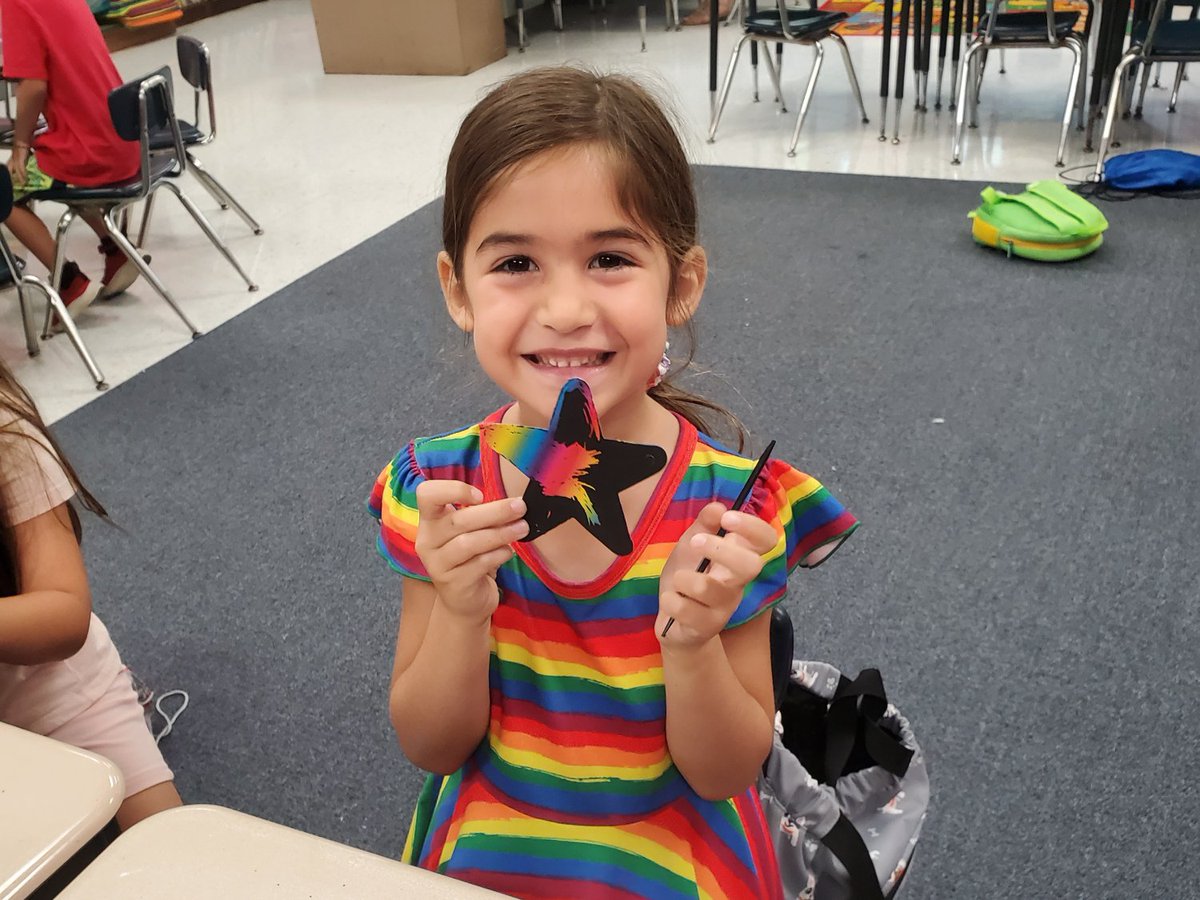 CommackSchools's tweet photo. Shoot for the stars! ⭐
Having a blast at #CougarCamp during Space Week!🚀
#CommackSchool #SpaceCamp https://t.co/1d4y3PQeDH