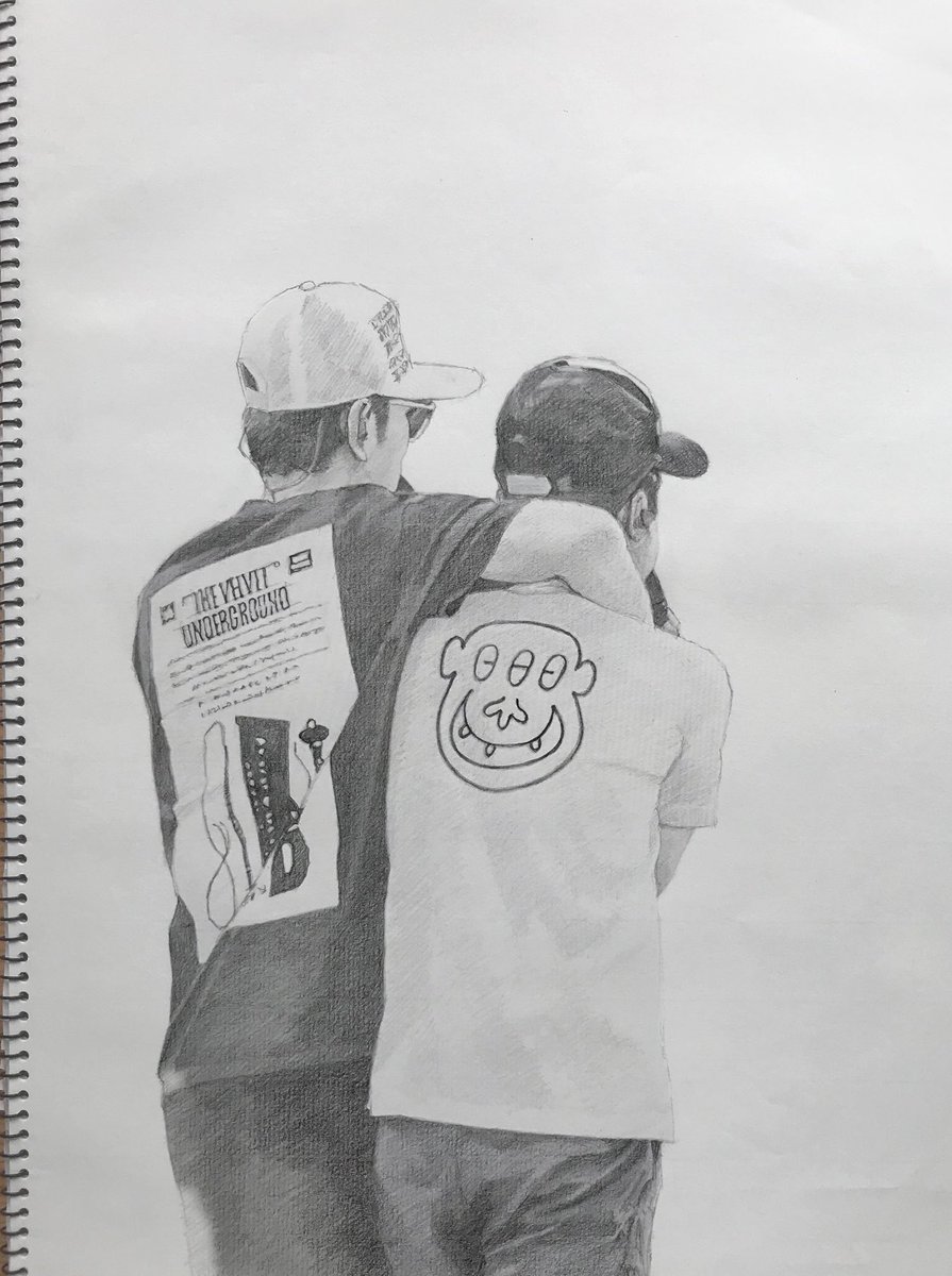 MJとリーダー。
お祝いの日に何を贈ろうかと考え中
どっちもクロッキーブックに描いたふたり。

#pencildrawing #鉛筆画 #スケッチ #松本潤 #大野智 