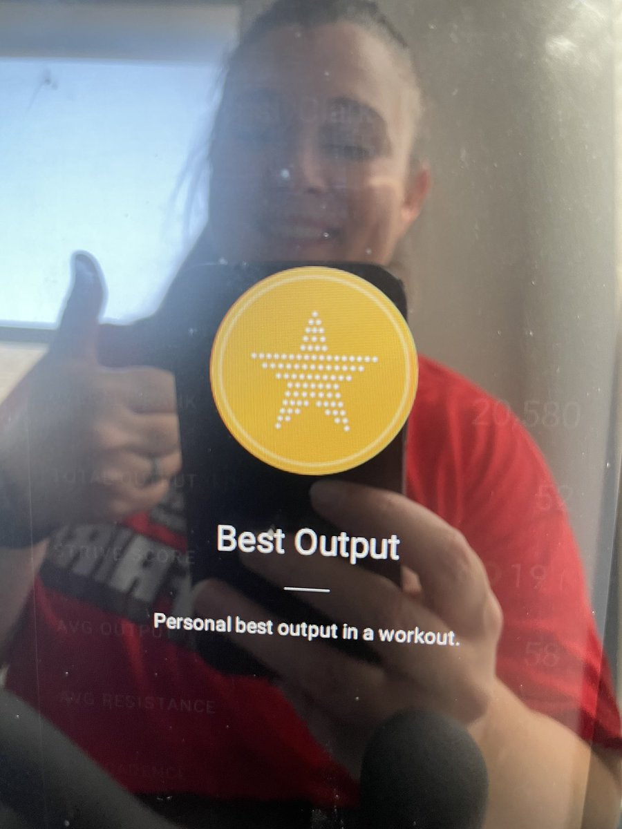 SalleeClark's tweet photo. When you only have 15 min to workout… you have to go all out! 🎉 whoop 👉blue dot &amp; best output earned today! 

Day 3 of our 👉21 days @onepeloton workout challenge is complete! ✅

Come join the fun! 

No Peloton? No worries, just MOVE! 🚴‍♀️🏃 #WalkingEd #createahabit #Jenallee https://t.co/WtKC7Kreyc