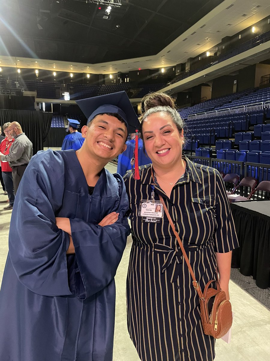 StaceyTristan2's tweet photo. Screaming congratulations to all the grads tonight!!! I’m especially proud of the @CySpringsHS scholars! It was an honor serving as your AP! Go be great and make a difference in this world! #alldayeveryday #panthernation @CyFairISD https://t.co/KzdzhR3bJF