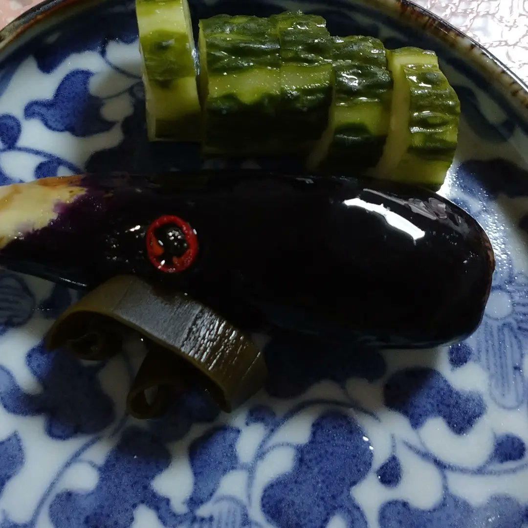 cherry_masaya's tweet photo. #gutenmorgen #mycooking #breakfast
#roastedfish #sardines #aburaage
#pickles #tastegood
#朝ごはん #うるめいわしの塩焼き
#油揚げ #茄子の漬け物 #きゅうりのぬか漬け #美味しい
昨日のうるめを塩焼きに
美味しい😊全然くさくない。 https://t.co/JD9EH18fp8