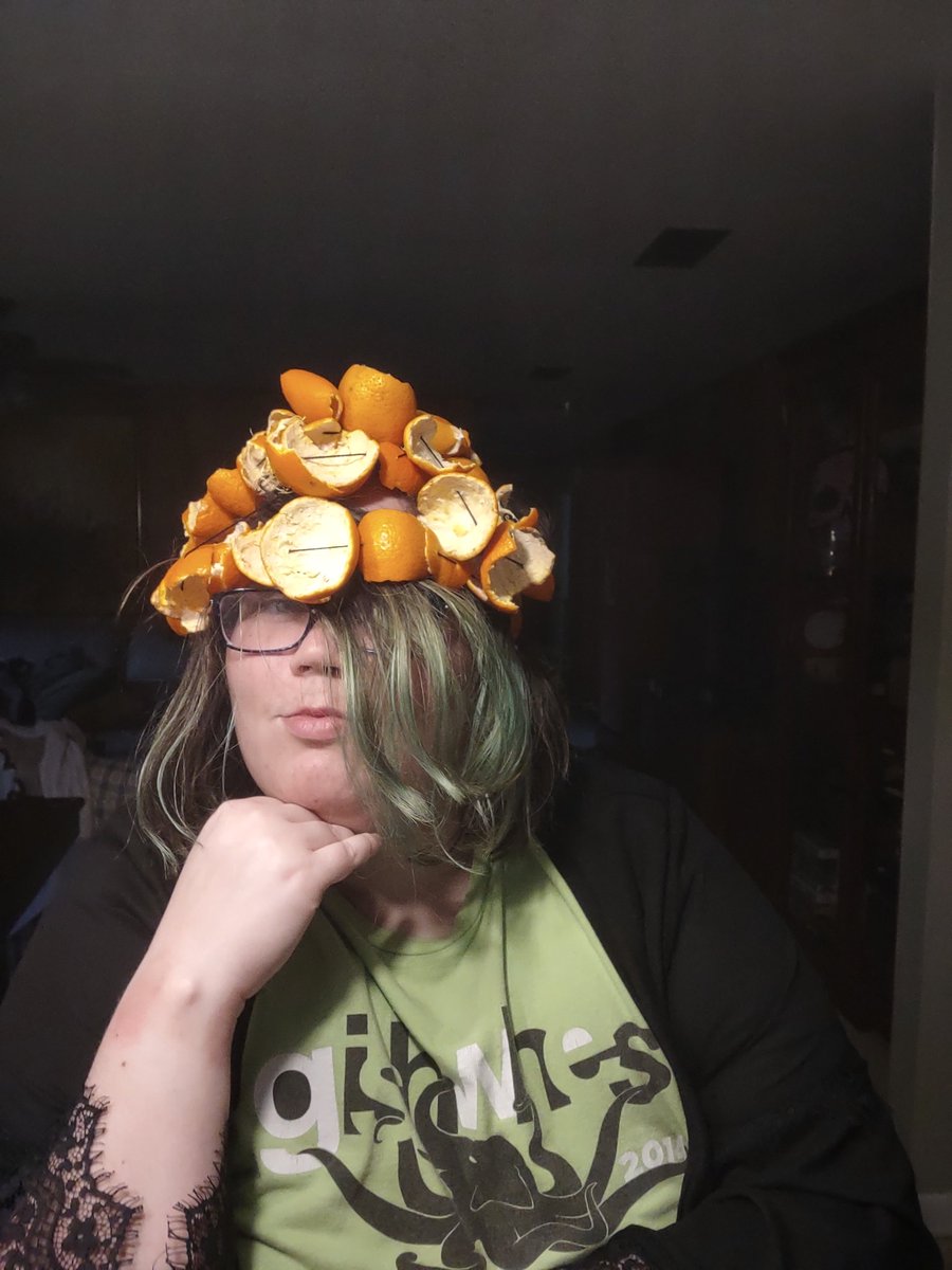 littlemissrebma's tweet photo. Hey @sambaschutte & @V_Vico_Ortiz @GISH I hope you find my attire dashing #GISH. #puddingpants https://t.co/9piF75mdnk