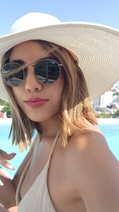 in an eternal summer 🌴 https://t.co/SWeCjSJRST